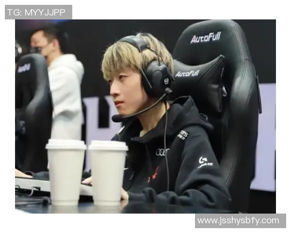 TES以96分领跑全球总决赛积分榜展现强劲实力和竞争优势 TES以96分领跑全球总决赛积分榜展现强劲实力和竞争优势