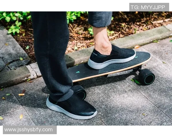 周敏独家分享滑板心得与技巧助你轻松掌握滑板运动的乐趣与挑战